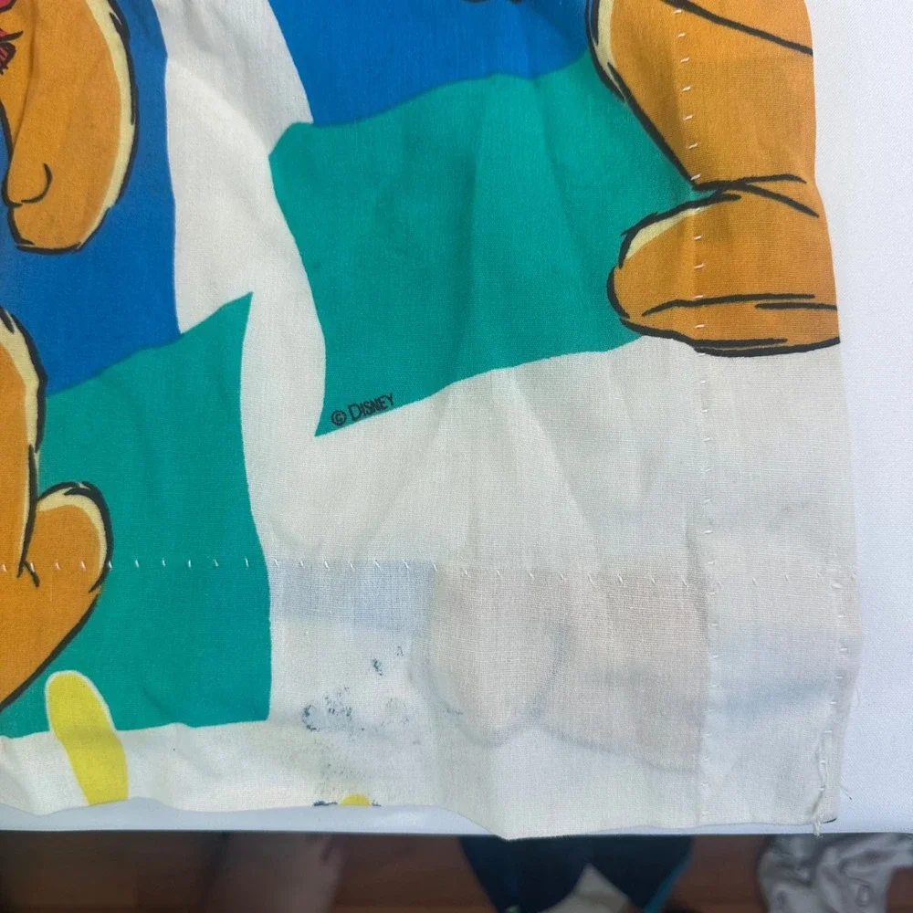 Disney Winnie‎ the Pooh Piglet 64x40 Twin Flat Bed Sheet Vintage Cotton